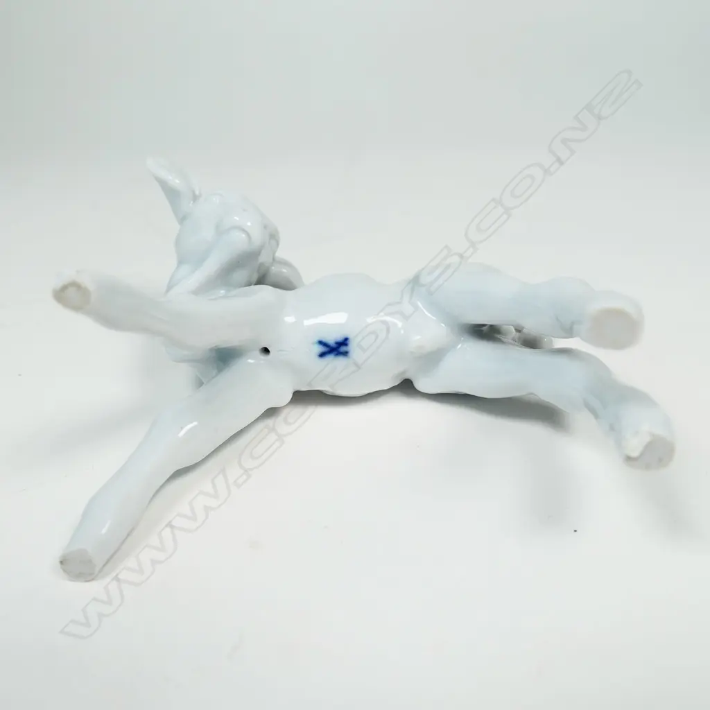 MEISSEN WHITE PORCELAIN CALF FIGURINE, BLUE SWORD MARK, H.80mm Image 1++