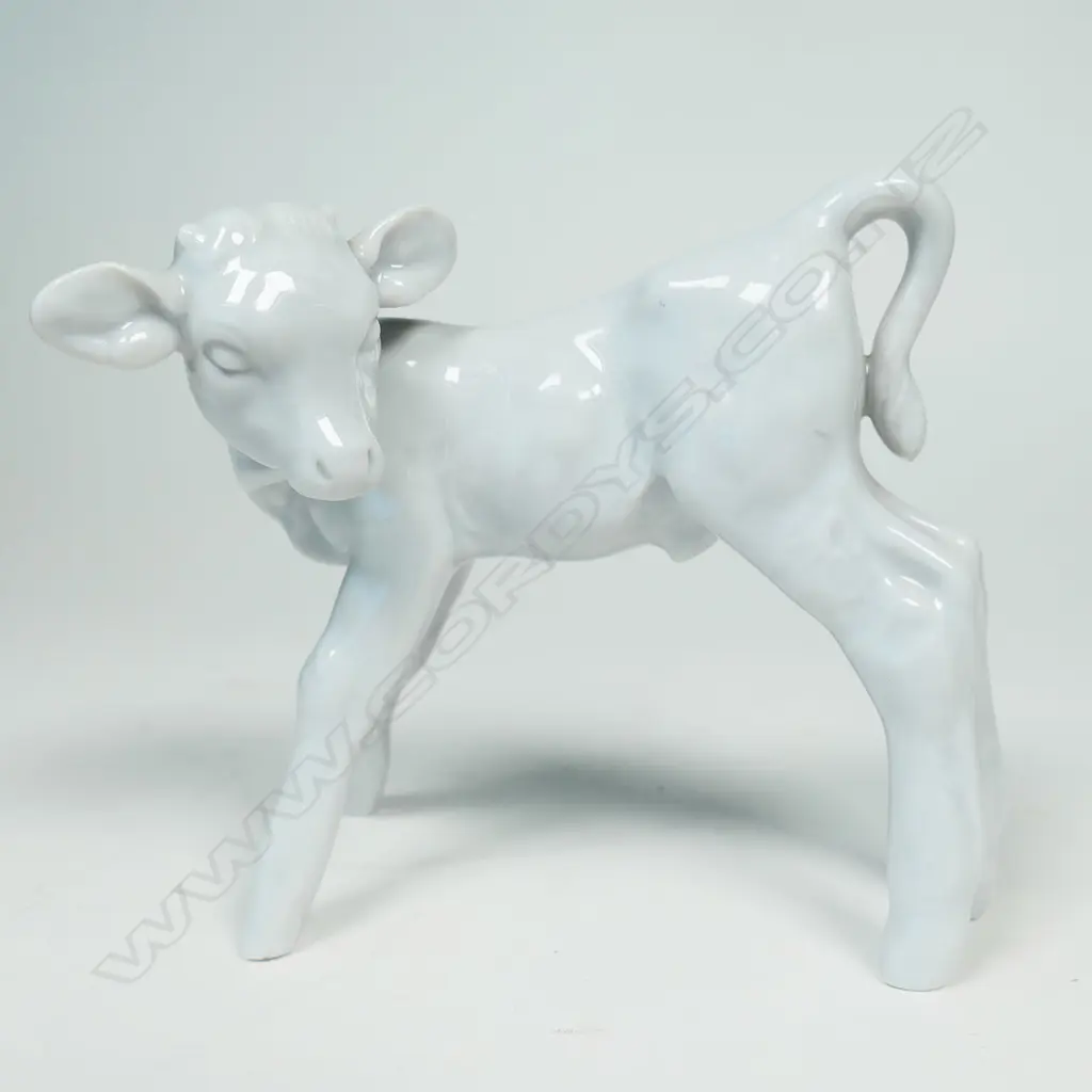 MEISSEN WHITE PORCELAIN CALF FIGURINE, BLUE SWORD MARK, H.80mm Image 1++
