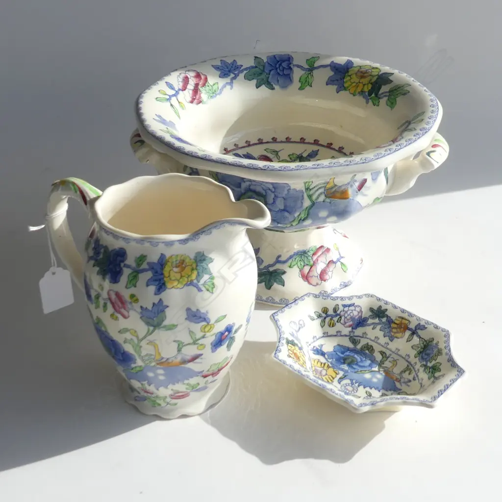 3 PCES MASONS REGENCY; FOOTED COMPORT (BASE AF) 240mm dia, JUG & SOAP DISH Image 1++