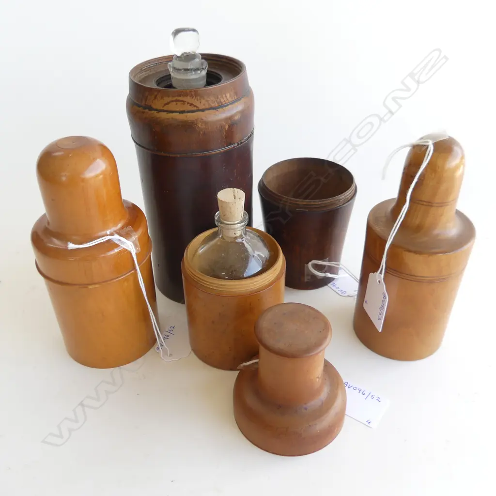 6 TREEN BOTTLE HOLDERS NO BOTTLES 130 TO 95MM Image 1++