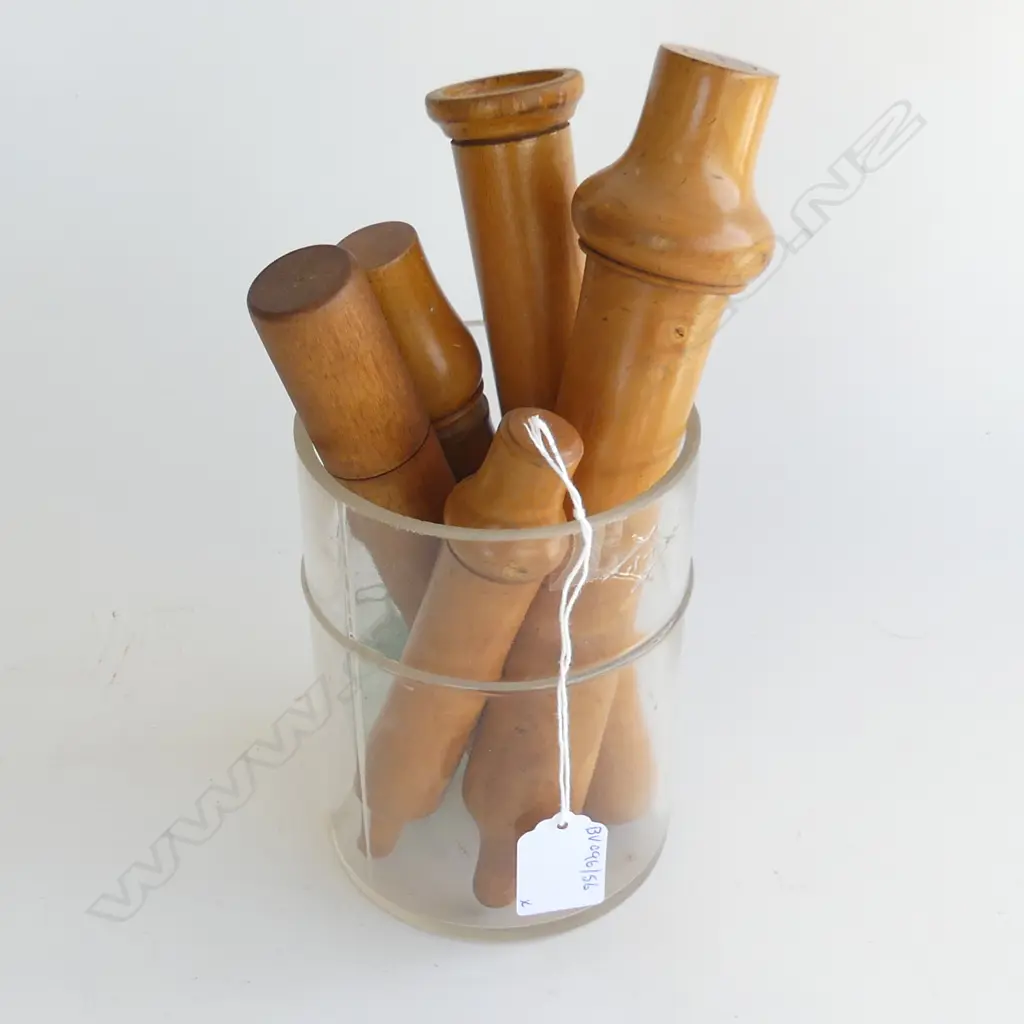 GLASS HOLDER WITH5 TREEN CONTAINERS & 3 SMALL BOTTLES Image 1++