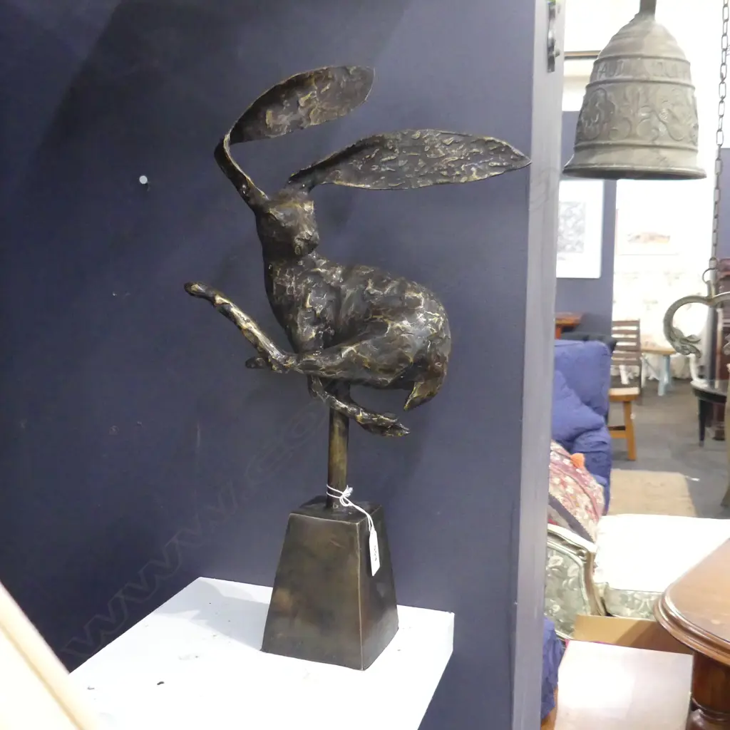 BRONZE RUNNING HARE ON SQUARE BASE H. 465MM Image 1++