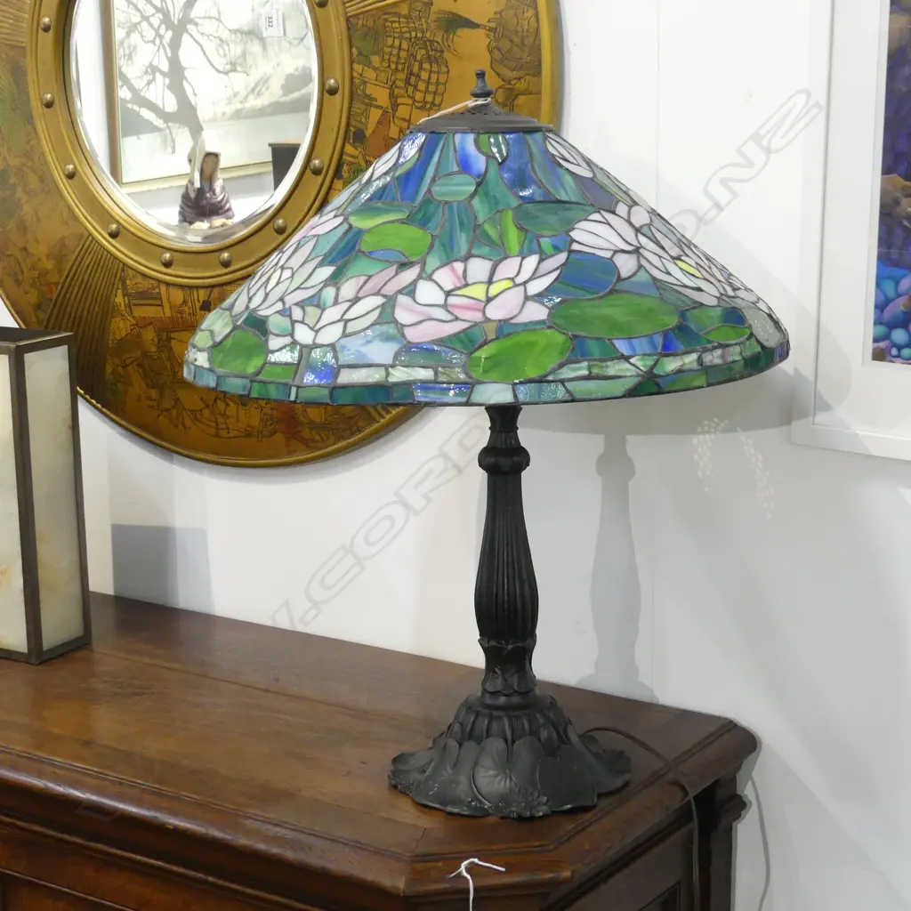 TIFFANY STYLE LAMP H.600mm Image 1++