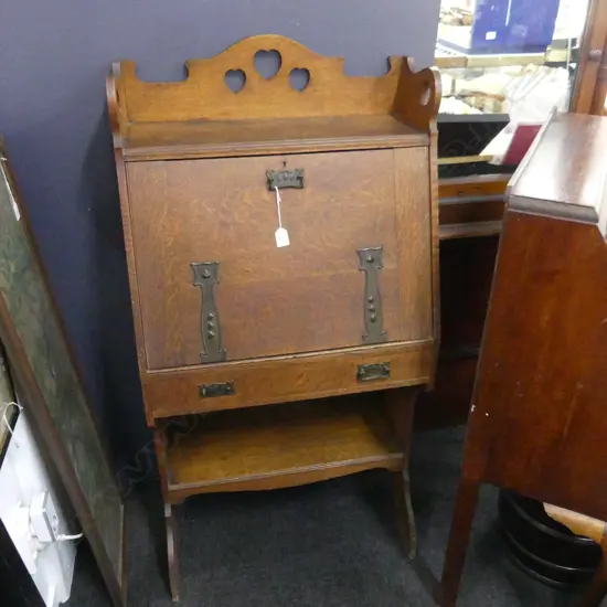 OAK ARTS & CRAFT DROP FRONT DESK 640x350x1275mm