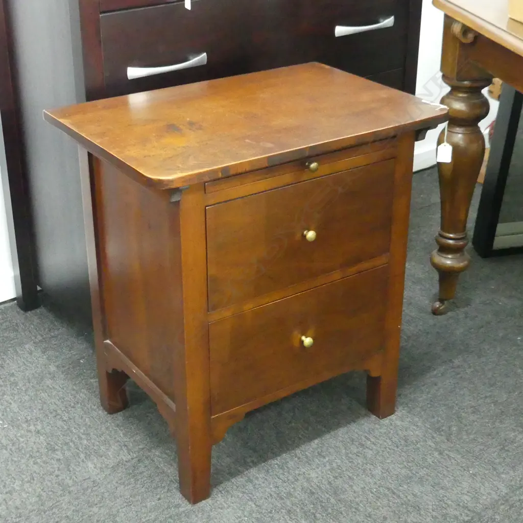 WILLETTS FURNITURE TAWHAI WOOD BEDSIDE DRAWER 600x410x645mm Image 1++