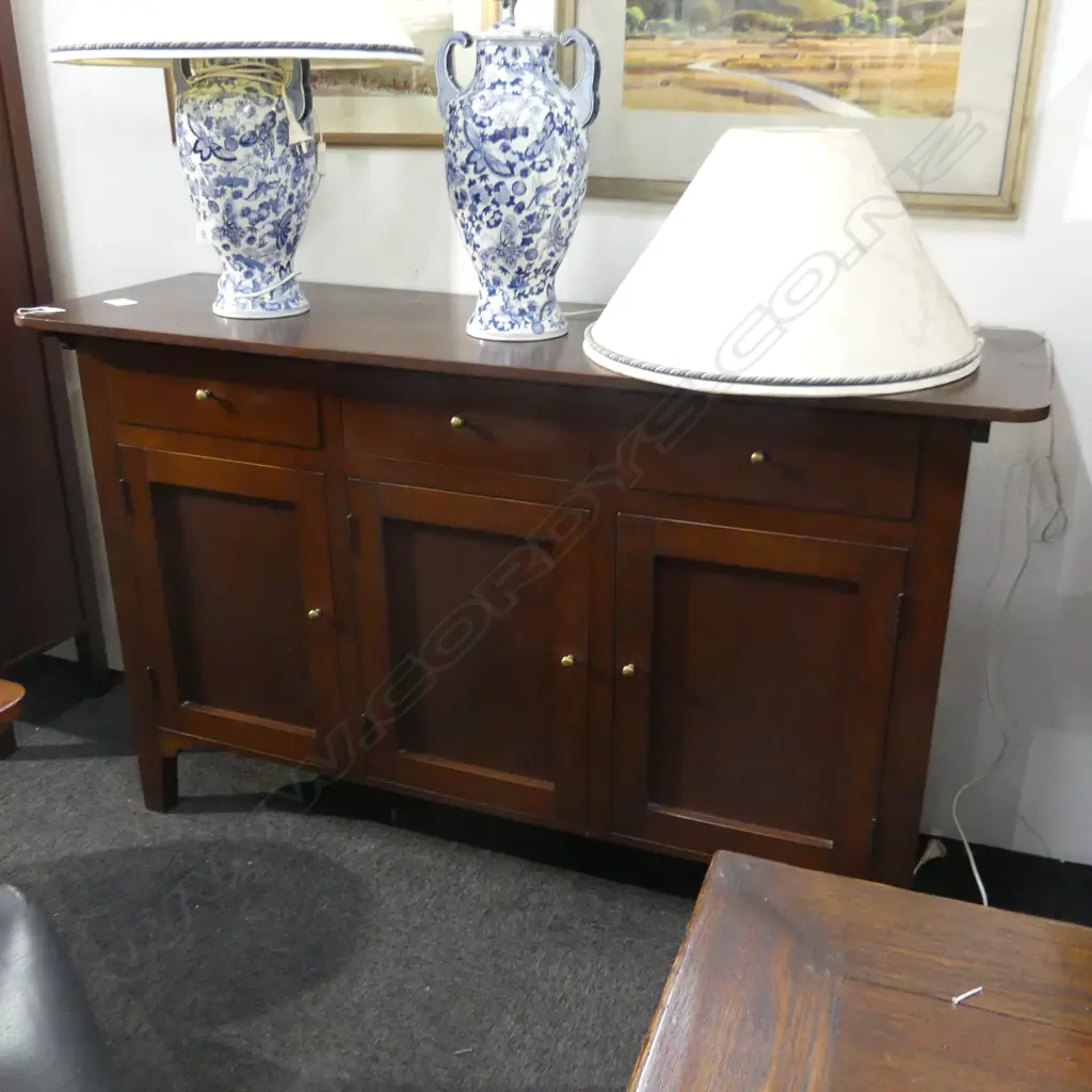 WILLETTS FURNITURE TAWHAI WOOD LARGE BUFFET 1600x500x980mm Image 1++