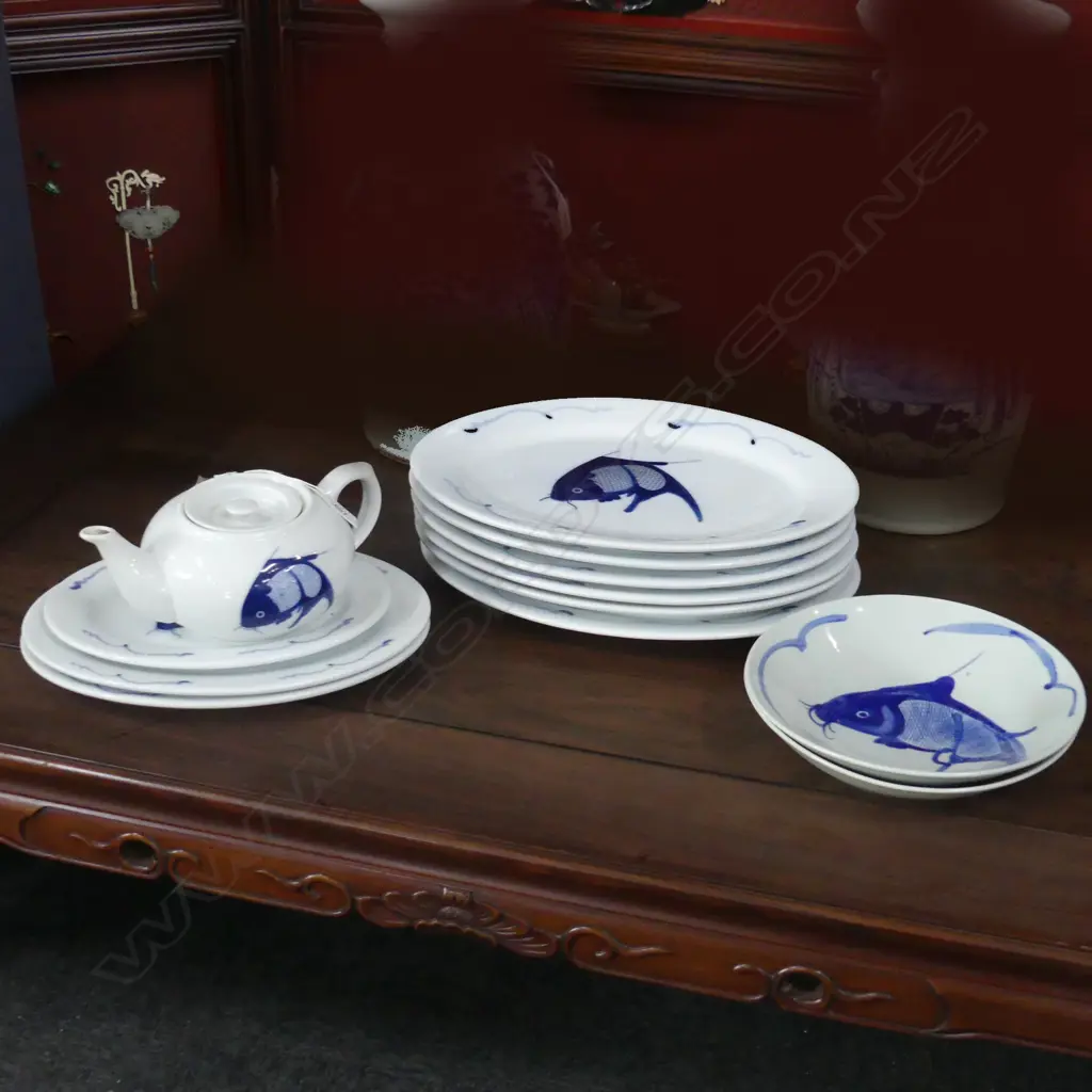 CHINESE CROCKERY; FISH PLATES ETC Image 1++