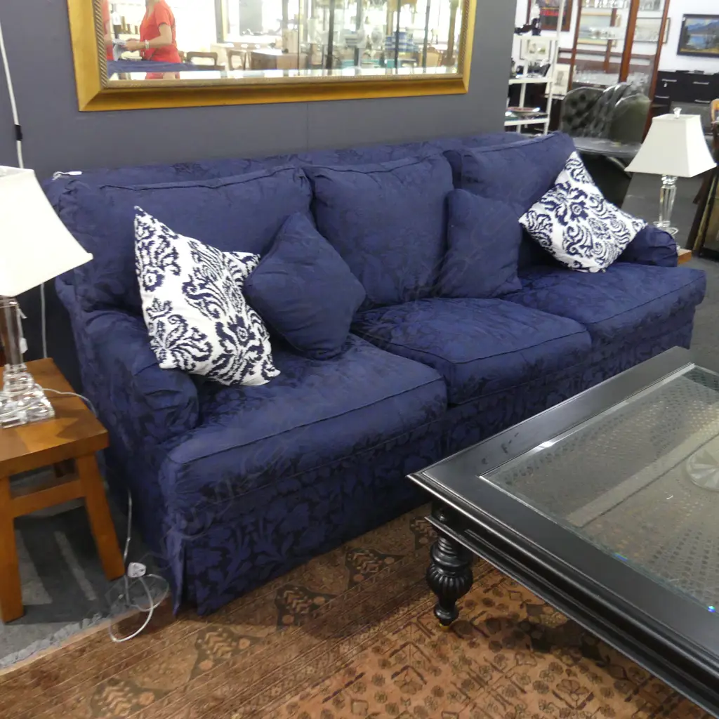 LGE ETHAN ALLEN BLUE UPHOLSTERED SOFA - MADE IN USA - 2500x1050x950mm Image 1++