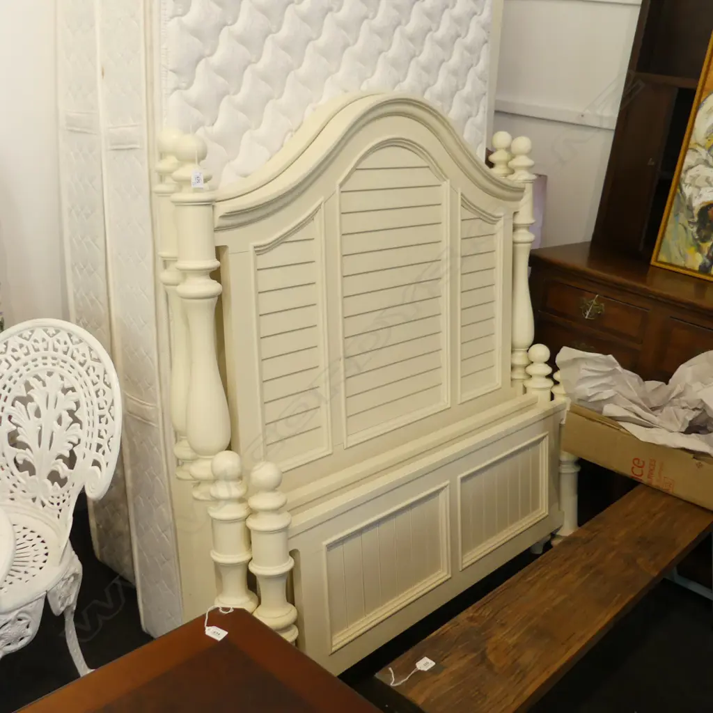 PAIR OF KING SINGLE BEDS W HEADBOARDS & BASES **RTV** Image 1++