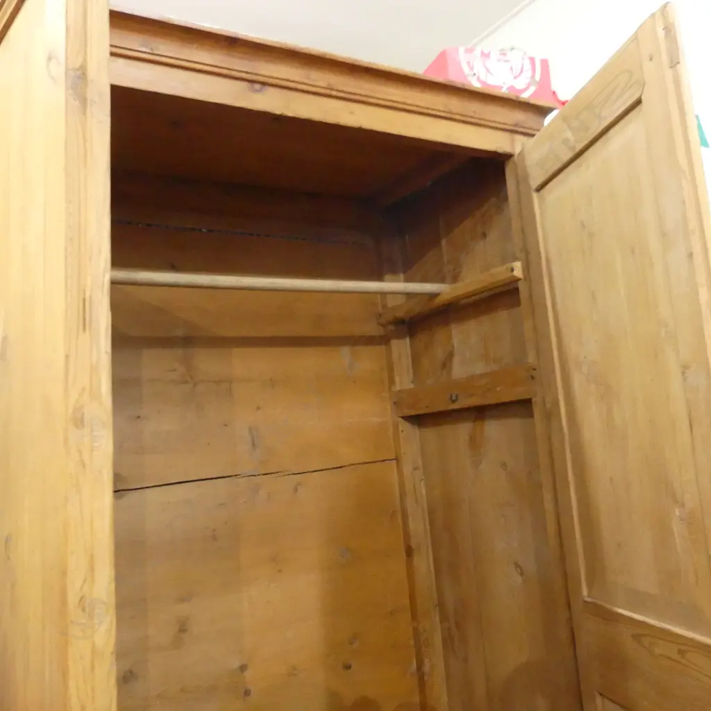 ANTIQUE RUSTIC PINE WARDROBE 1140x570x2215mm... Image 1++