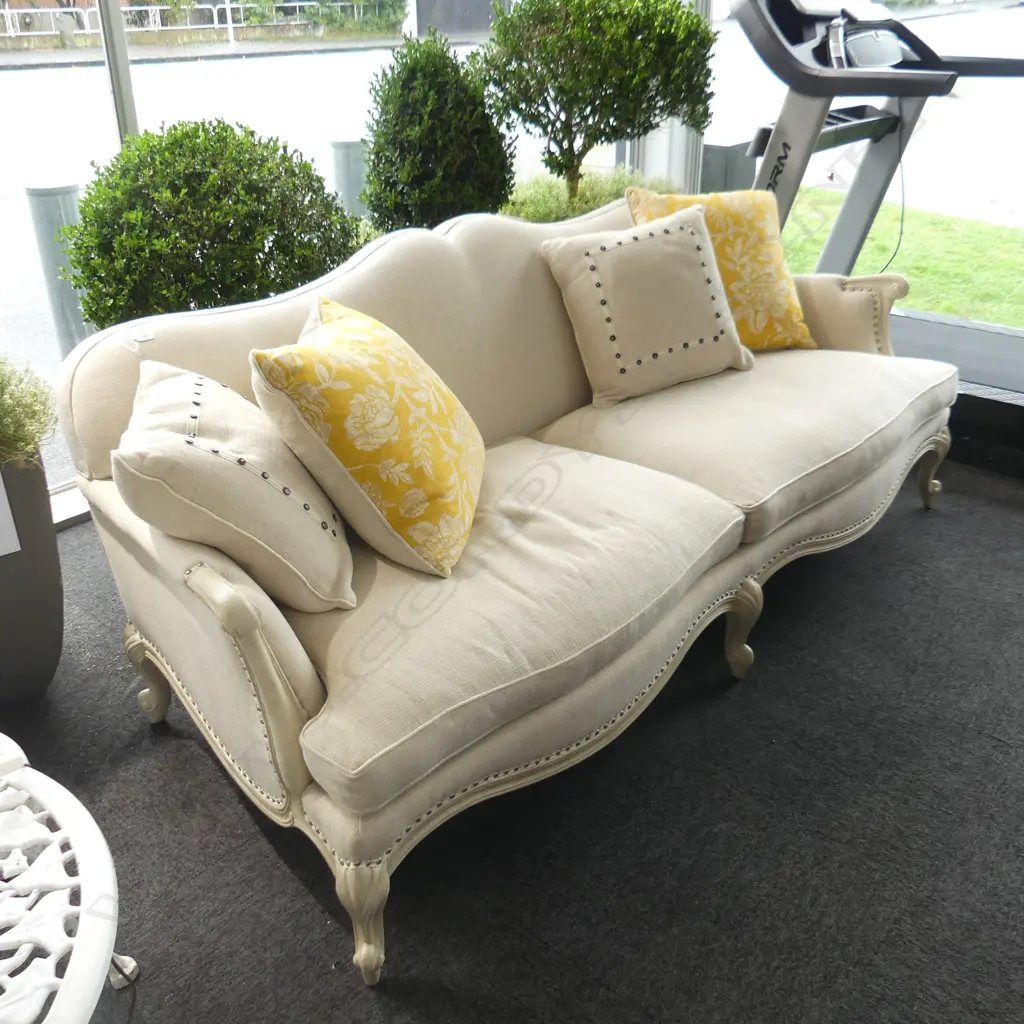 MODERN CLASSIC FRENCH STYLE SETTEE 2200x1000x850mm Image 1++