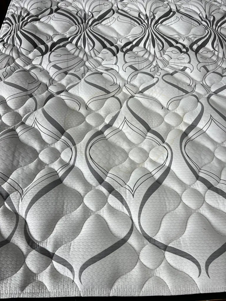 MODERN QUEEN SIZE BED w. GREEN VELVET & GOLD HEADBOARD + ‘BEAUTYREST ROYALE FIRM’ MATTRESS Image 1++