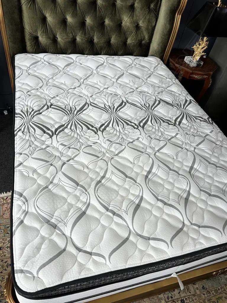 MODERN QUEEN SIZE BED w. GREEN VELVET & GOLD HEADBOARD + ‘BEAUTYREST ROYALE FIRM’ MATTRESS Image 1++