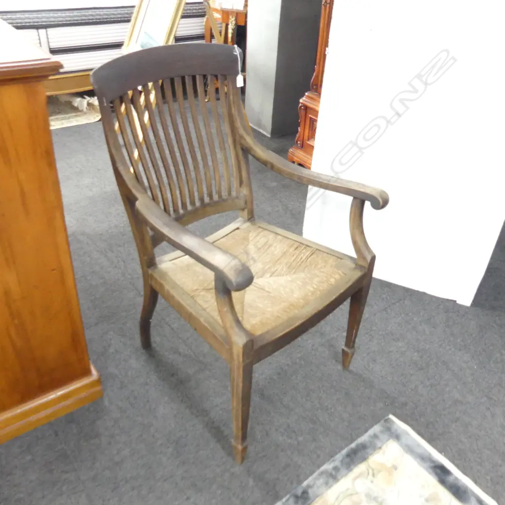 VINTAGE ANGLO INDIAN PLANTERS-STYLE CHAIR Image 1++