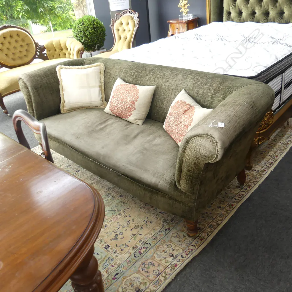 EARLY 20thC SOFA IN GREEN VELVET (worn) 2000x800x750mm Image 1++