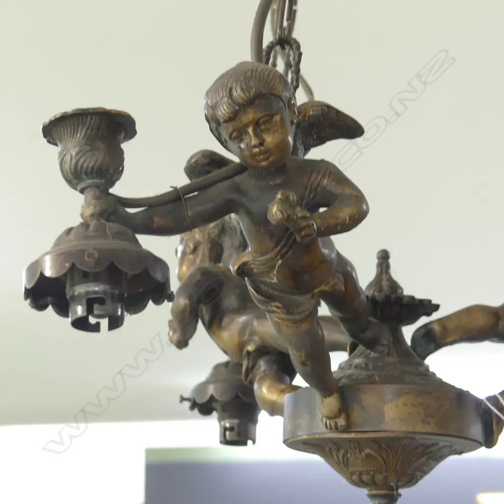 VINTAGE FRENCH HEAVY BRONZED METAL 3 ARM CHERUB LIGHT FITTING 500mm dia Image 1++
