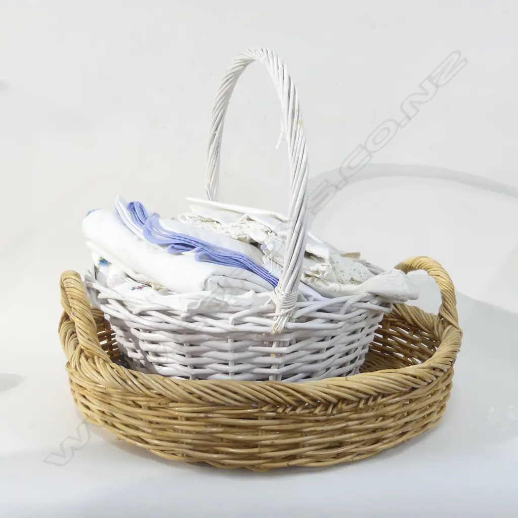 2 LG CANE BASKETS, 1 WITH OLD LINEN & EMBROIDERED. ELEPHANT TEA COSY Image 1++