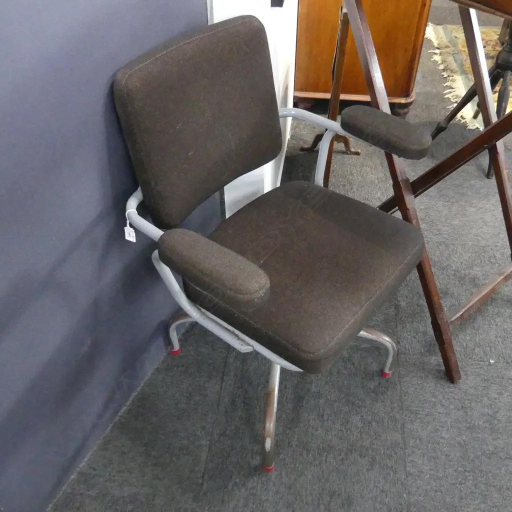 VINTAGE RETRO OFFICE CHAIR Image 1++