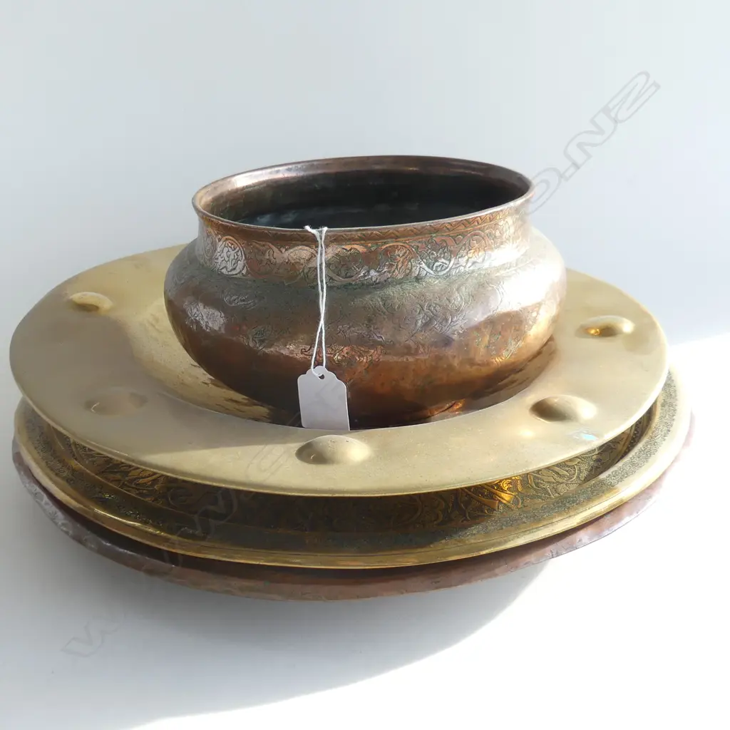 3 COPPER / BRASS WALL PLAQUES 390mm dia + HAND BEATEN COPPER BOWL Image 1++