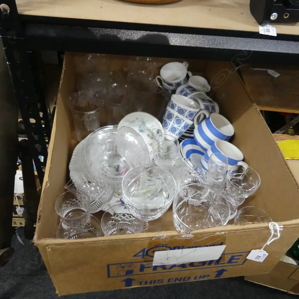 BOX ASST CRYSTAL & CHINA INCL CORNISHWARE ETC.. Image 1++