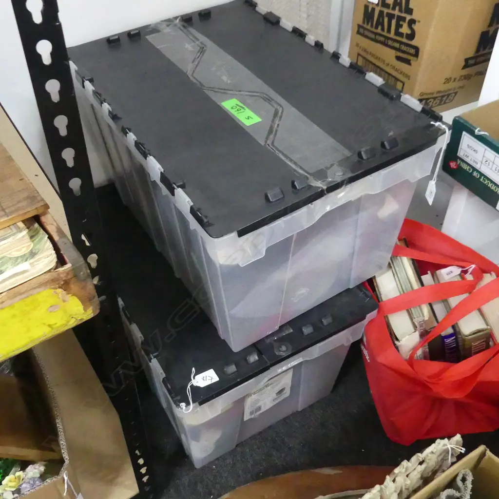 2 BINS OF SPECIALTY WOOL. MOHAIR + ALPACA + MERINO  heavy gauge Image 1++