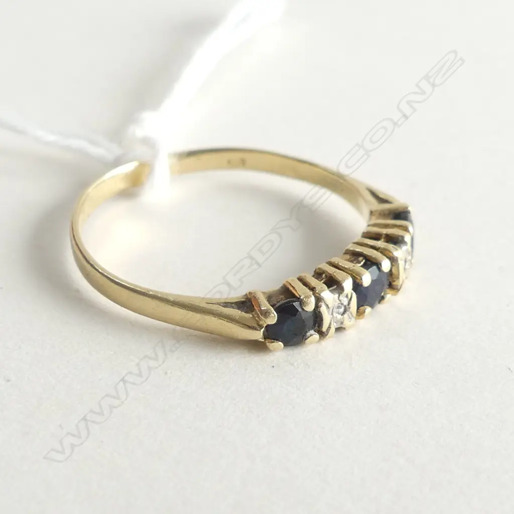 14k GOLD SAPPHIRE & DIAMOND RING  Image 1++