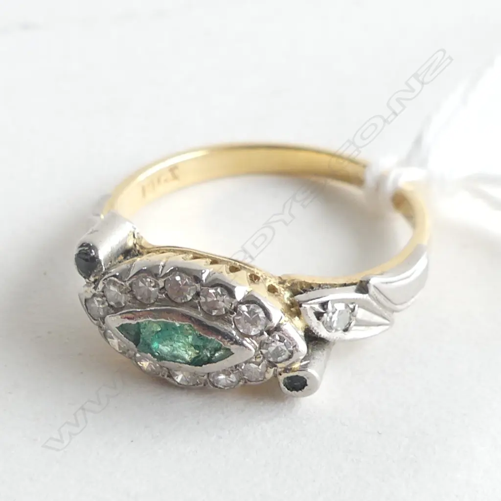 18CT GOLD & DIAMOND RING (SOME STONES AF) 3 GRAMS Image 1++