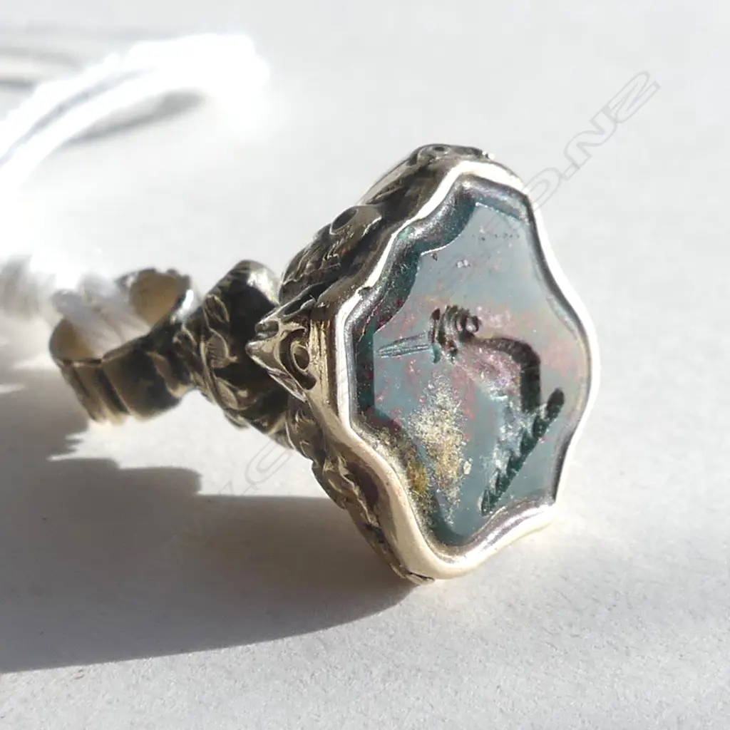 VICTORIAN ROLLED GOLD & BLOODSTONE FOB SEAL (19857) Image 1++