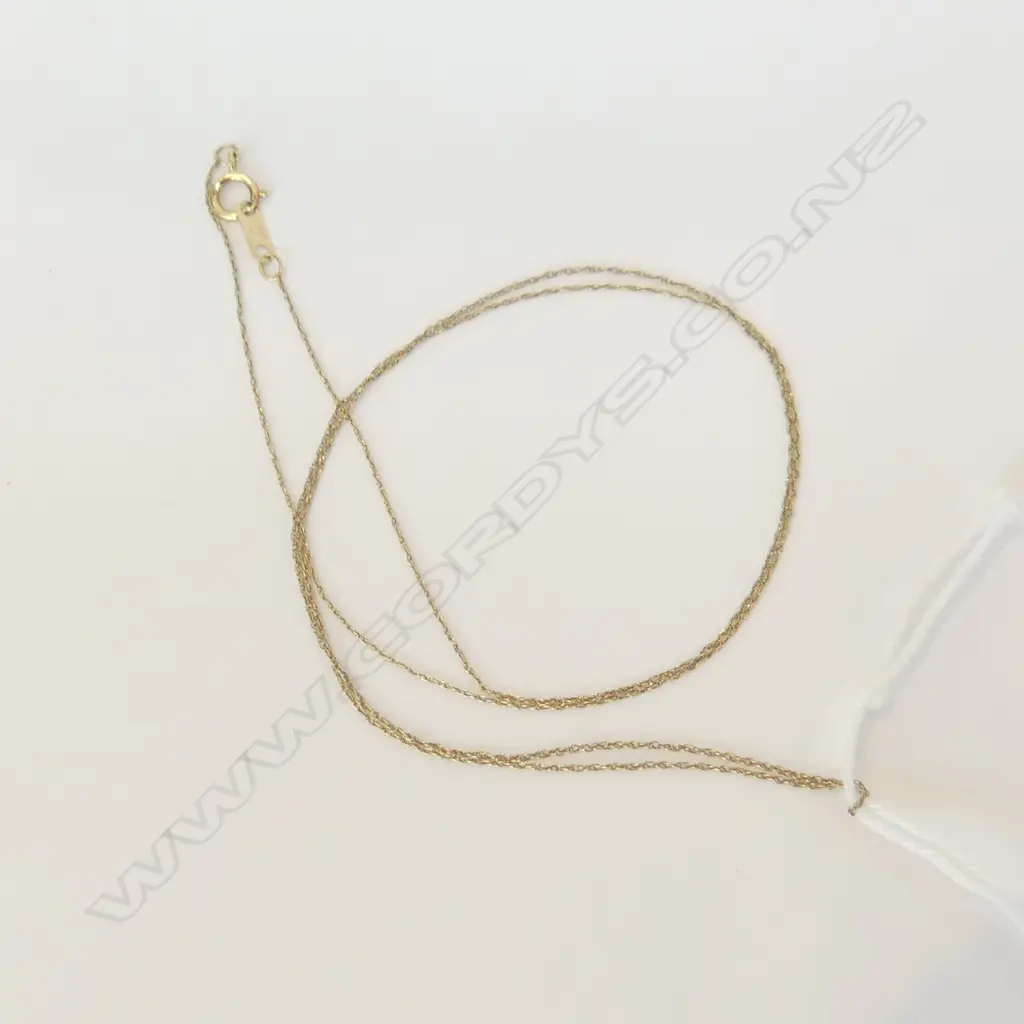 VERY FINE 10K GOLD CHAIN .49GMS Image 1++