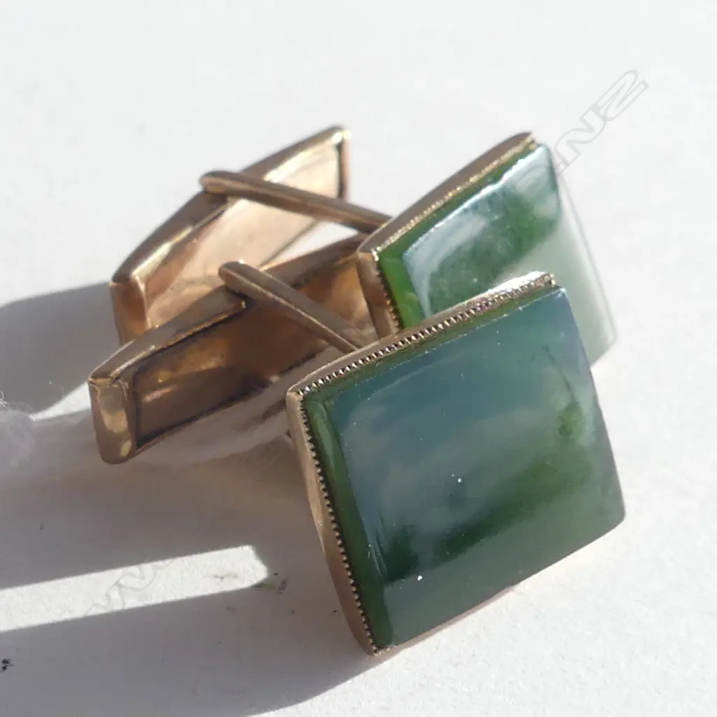 PR 9CT GOLD& POUNAMU VINTAGE CUFFLINKS (19817) Image 1++