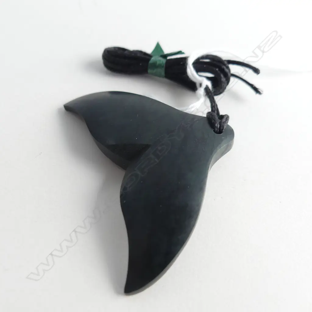 NZ POUNAMU (GREENSTONE) WHALE TAIL PENDANT (W60MM)ON BLACK WAXED ADJUSTABLE CORD Image 1++