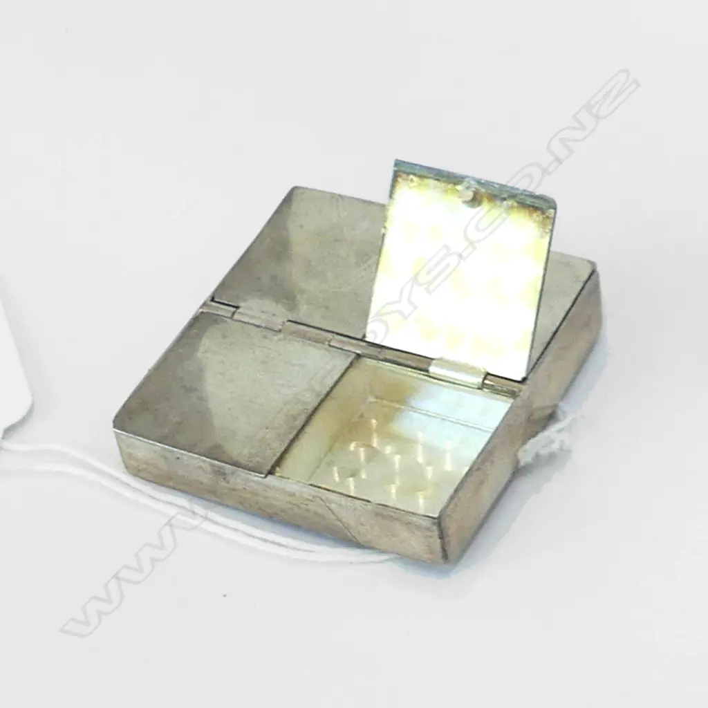 VINTAGE 925 SILVER 4 SECTION PILL BOX 37.20GMS Image 1++