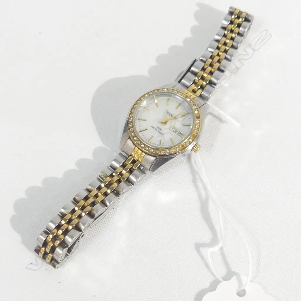 PULSAR LADIES WRISTWATCH Image 1++