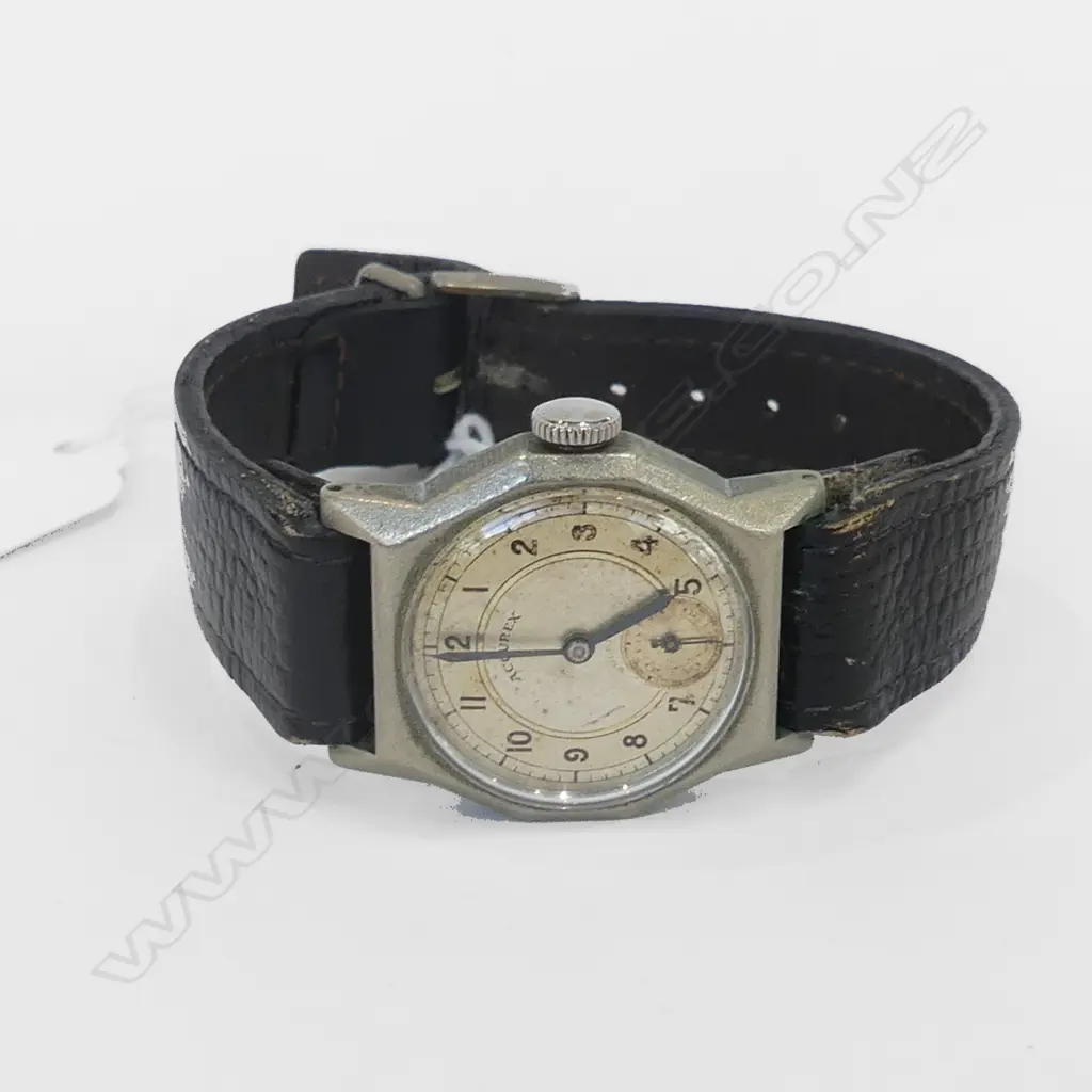 VINTAGE ACCUREX WATCH, ENGRAVED ON BACK 1935 Image 1++