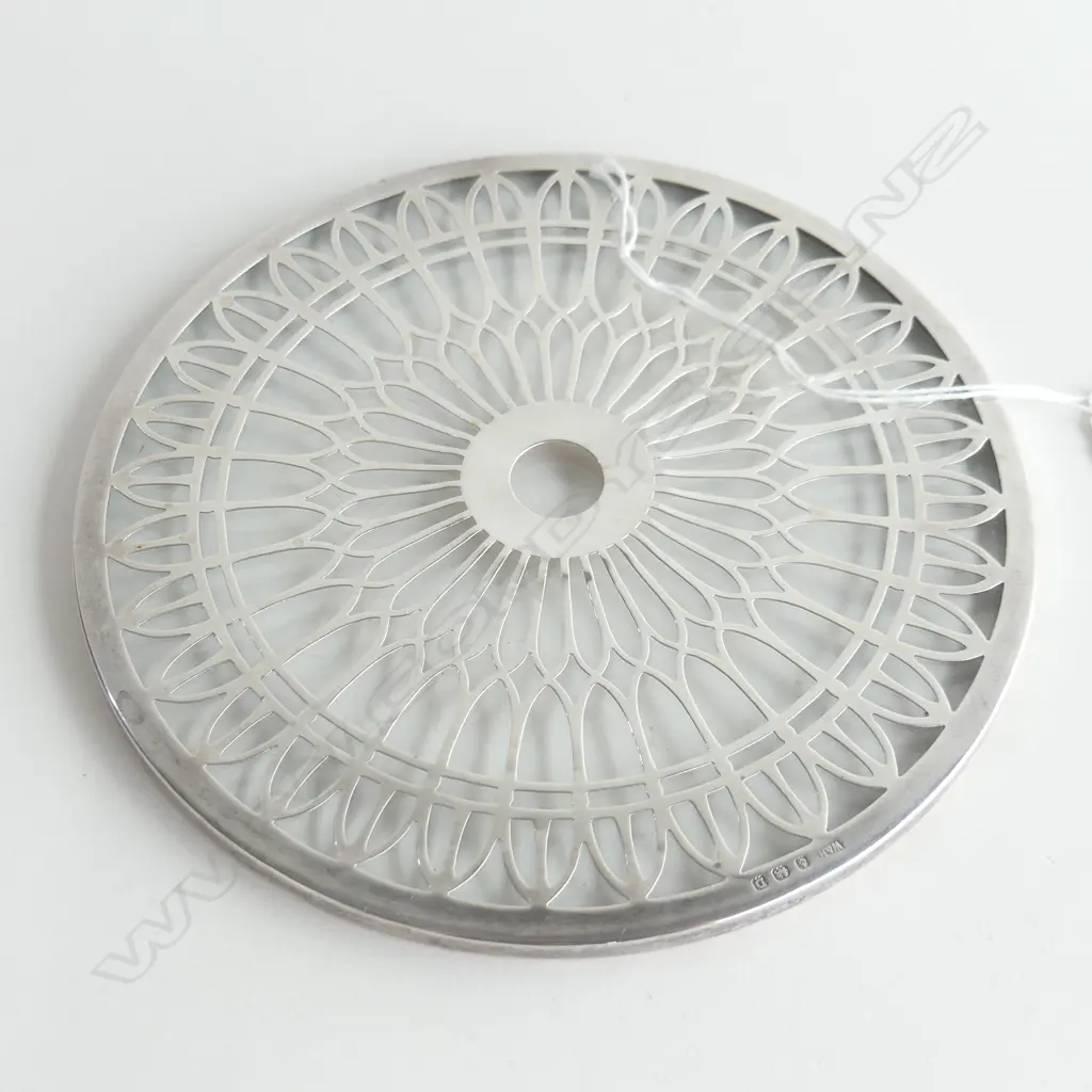 SILVER AND GLASS W & H TEAPOT STAND hallmarked BIRM. 1928 Dia.152mm Image 1++
