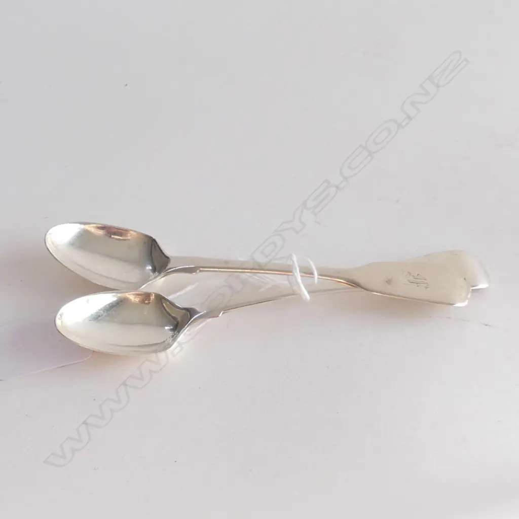 PR VICT SILVER EGG SPOONS 1840 - London  Maker : Francis Higgins (ll) Image 1++