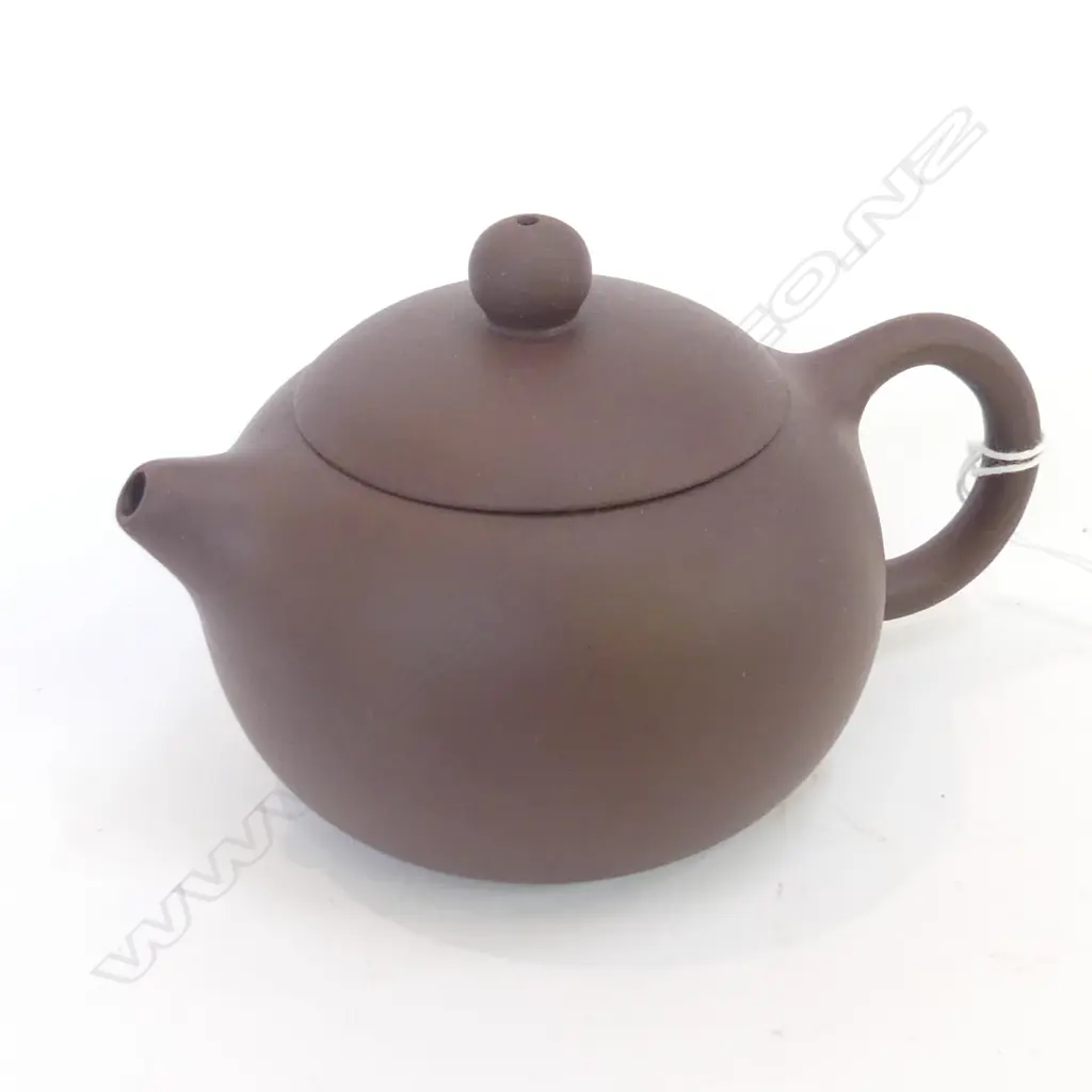 CHINESE YI XIN TEAPOT Image 1++