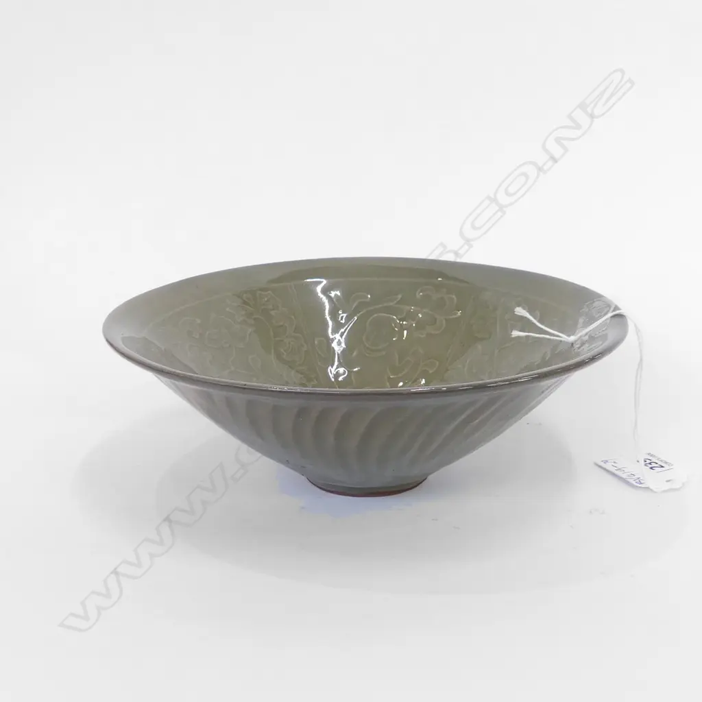 CHINESE YAO ZHOU BOWL, DIA 187MM Image 1++