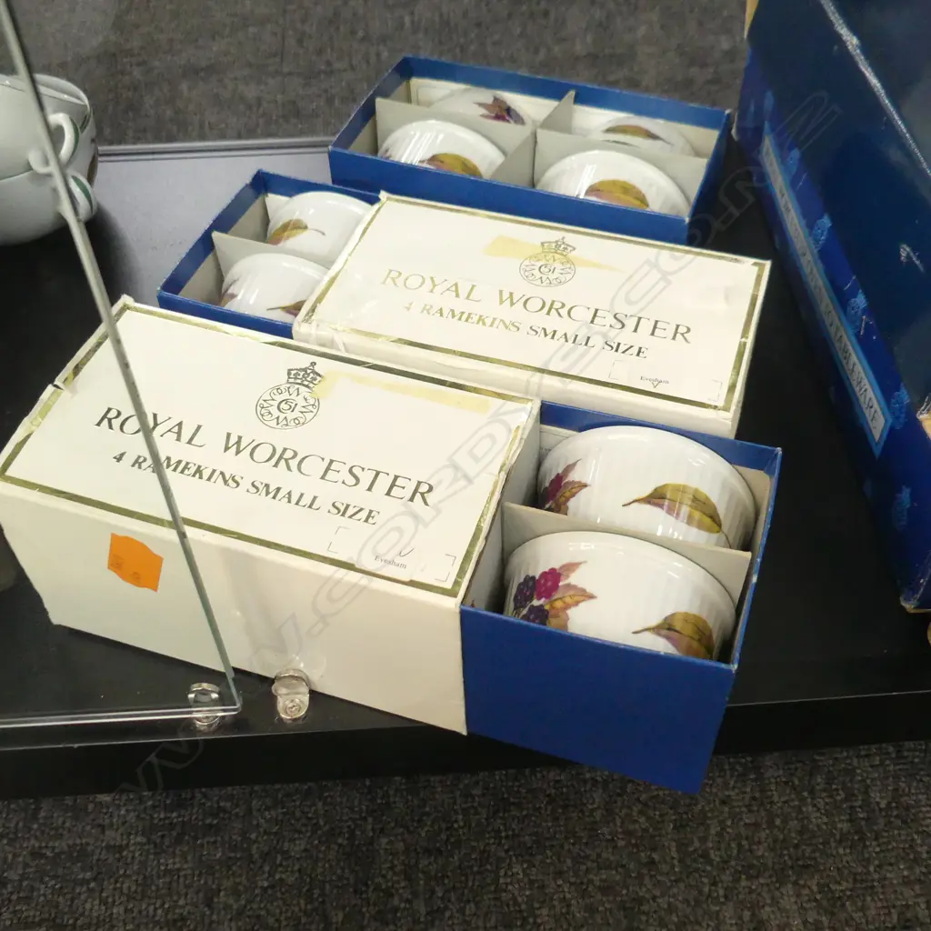3 BOXED SETS OF 4 ROYAL WORCESTER EVESHAM VALE RAMEKINS Image 1++