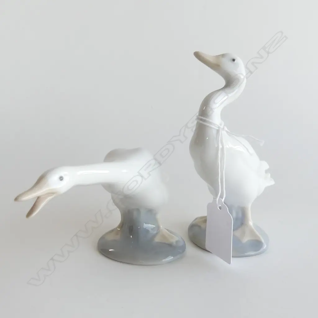 PR LLADRO GEESE FIGURINES, NOS 4551 & 4442  Image 1++