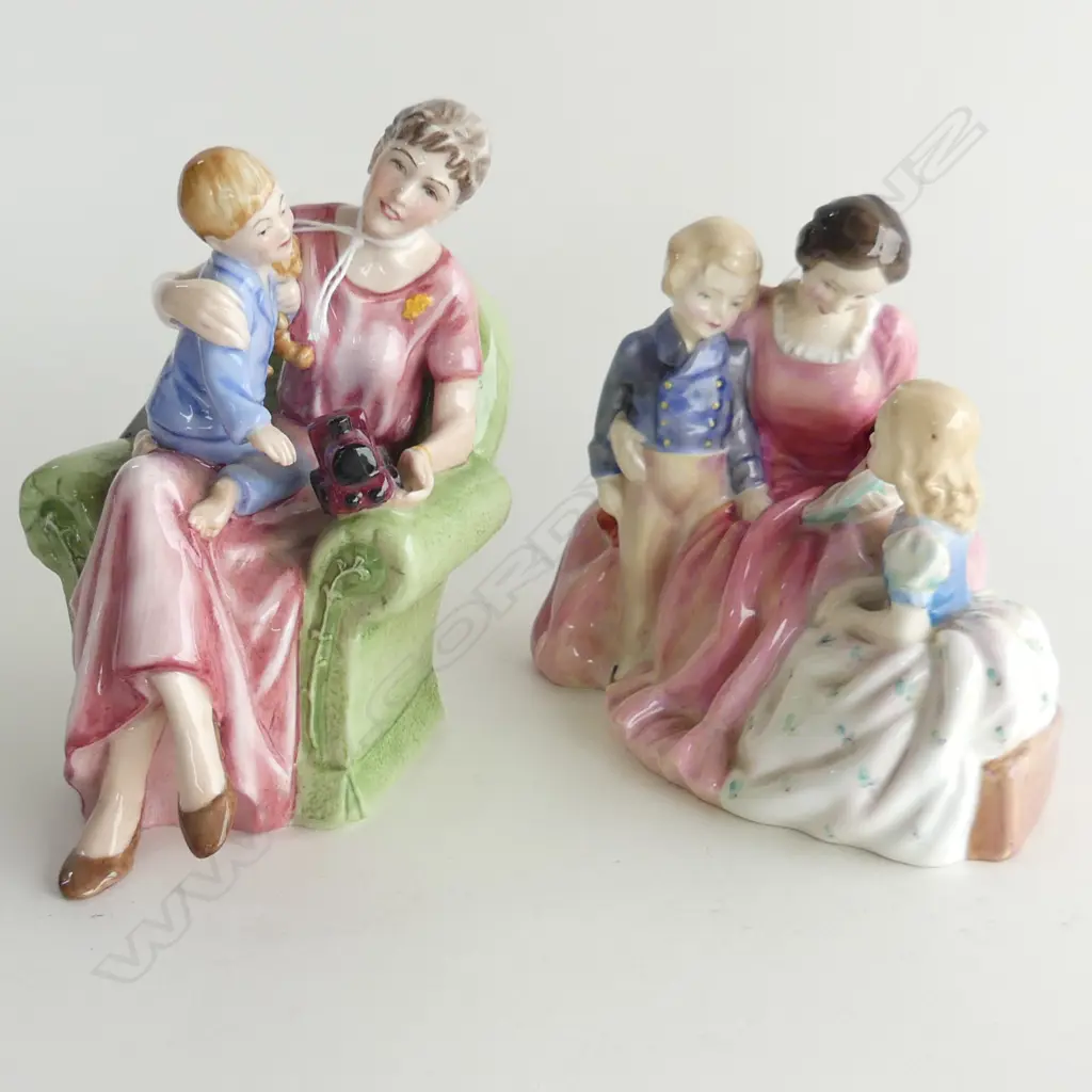 2 ROYAL DOULTON FIGURINES; BEDTIME STORY W.150mm & WHEN I WAS YOUNG H.140mm Image 1++