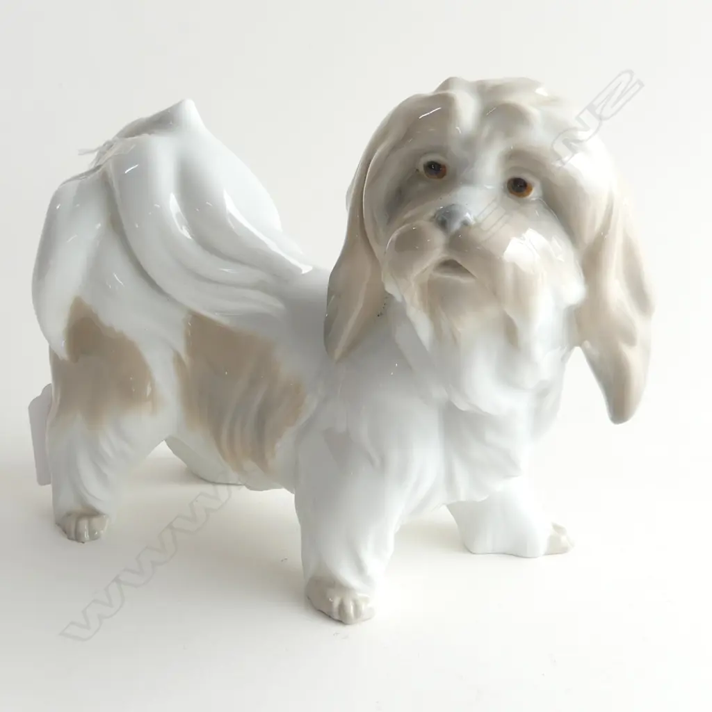 LLADRO PEKINESE DOG L. 190MM Image 1++