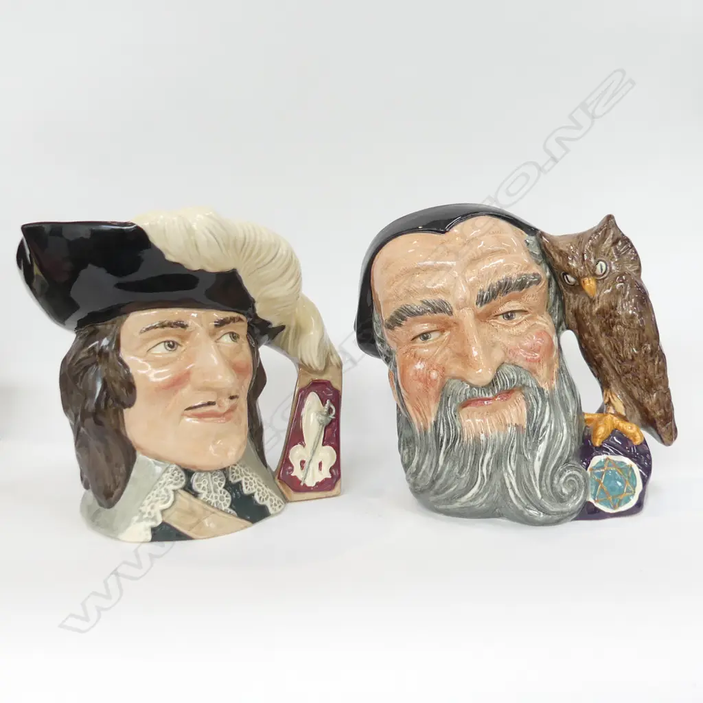 2 LG ROYAL DOULTON CHARACTER JUGS 'MERLIN' H. 210MM & D'ARTAGNAN H 190MM Image 1++