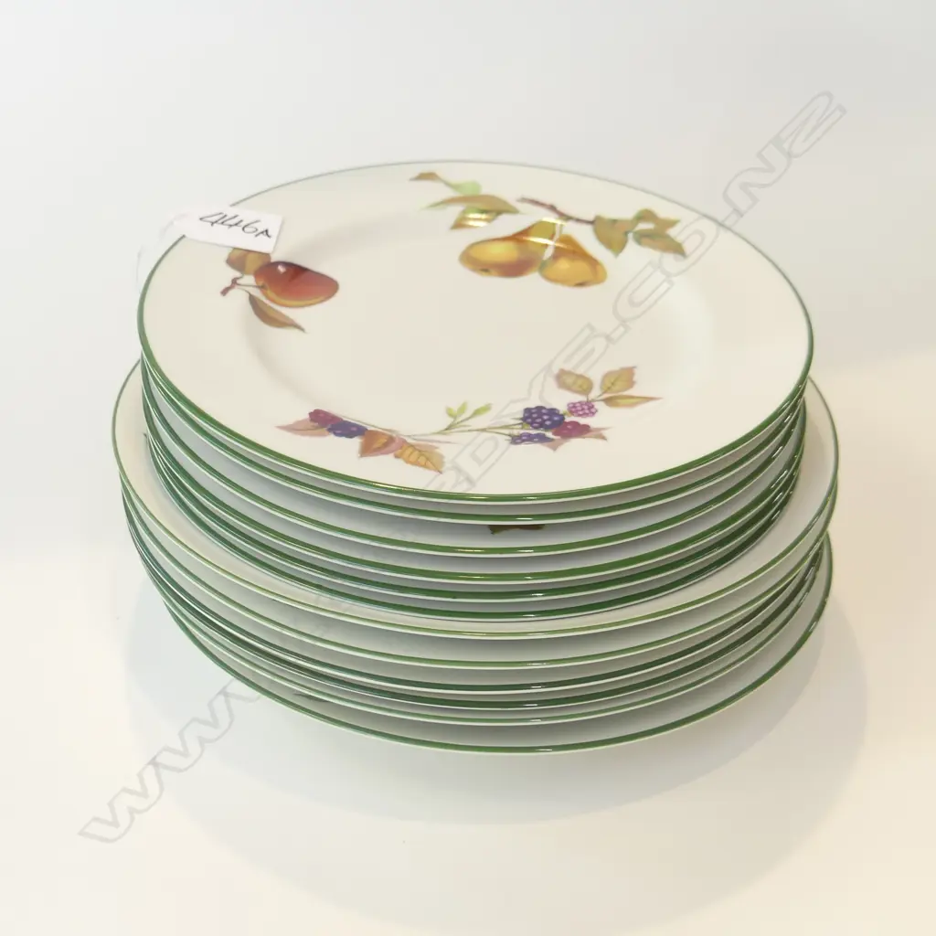 12 ROYAL WORCESTER EVESHAM VALE PLATES; 6 LUNCHEON 235mm dia / 6 SIDE 210mm Image 1++