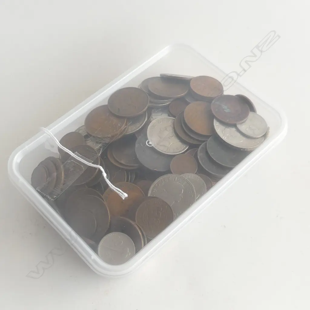 2.1 KG ASST. WORLD COINS Image 1++
