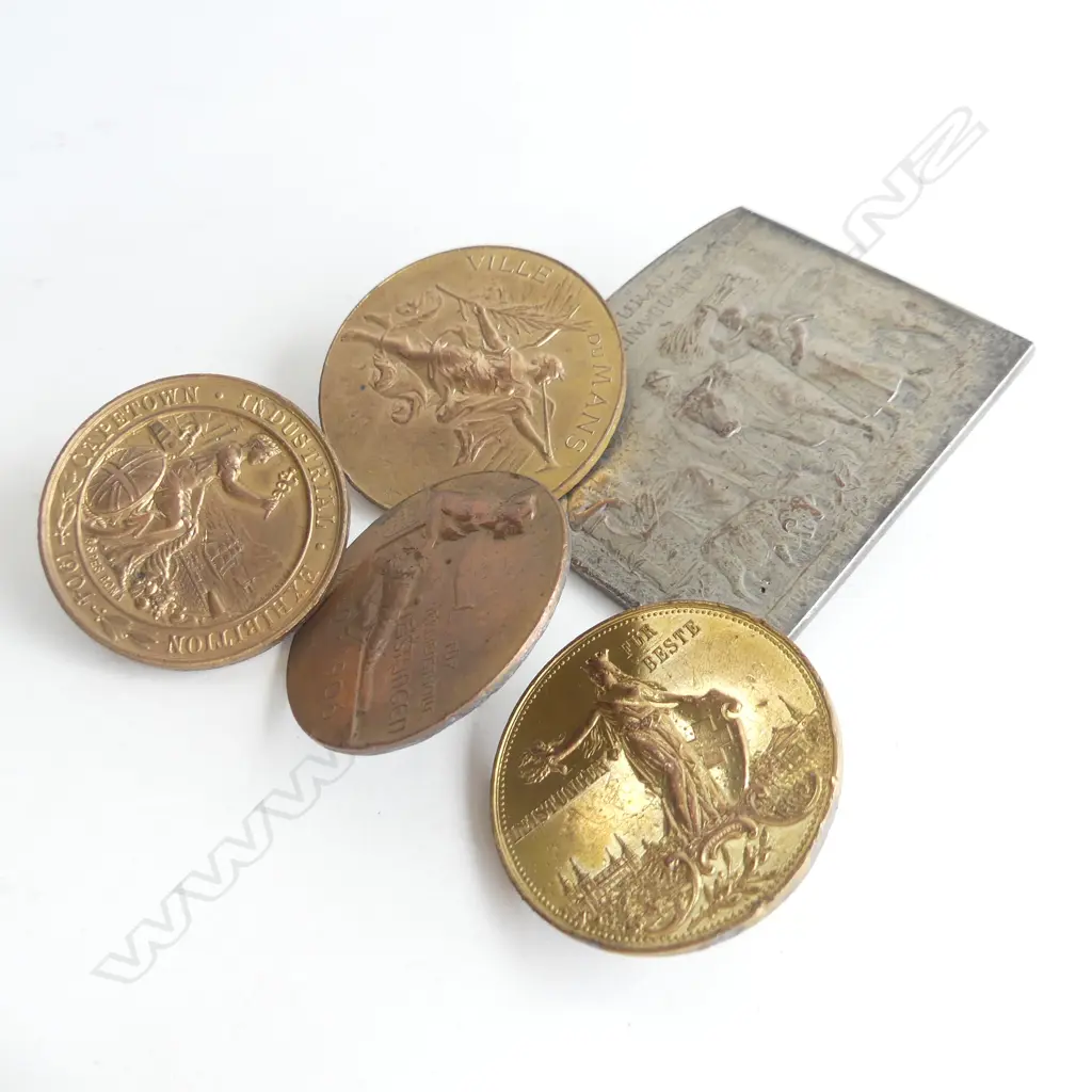5 ANTIQUE COMMEMORATIVE / EXHIBITION COIN TOKENS Image 1++