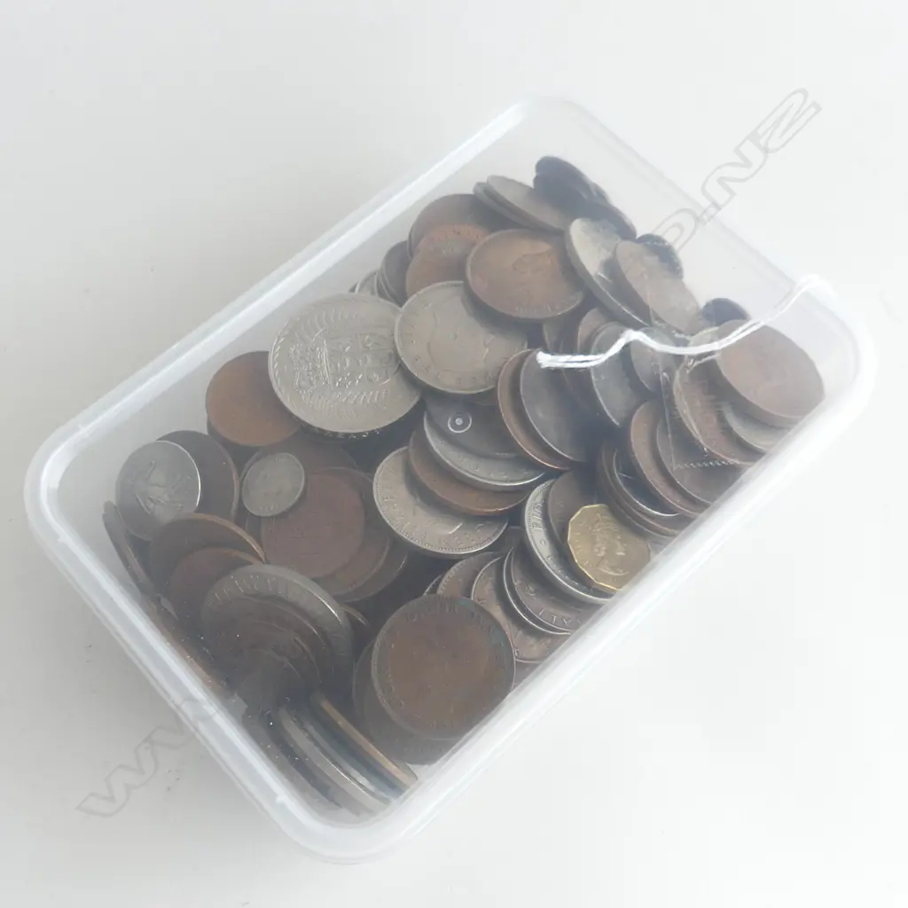 2.1 KG ASST. WORLD COINS Image 1++