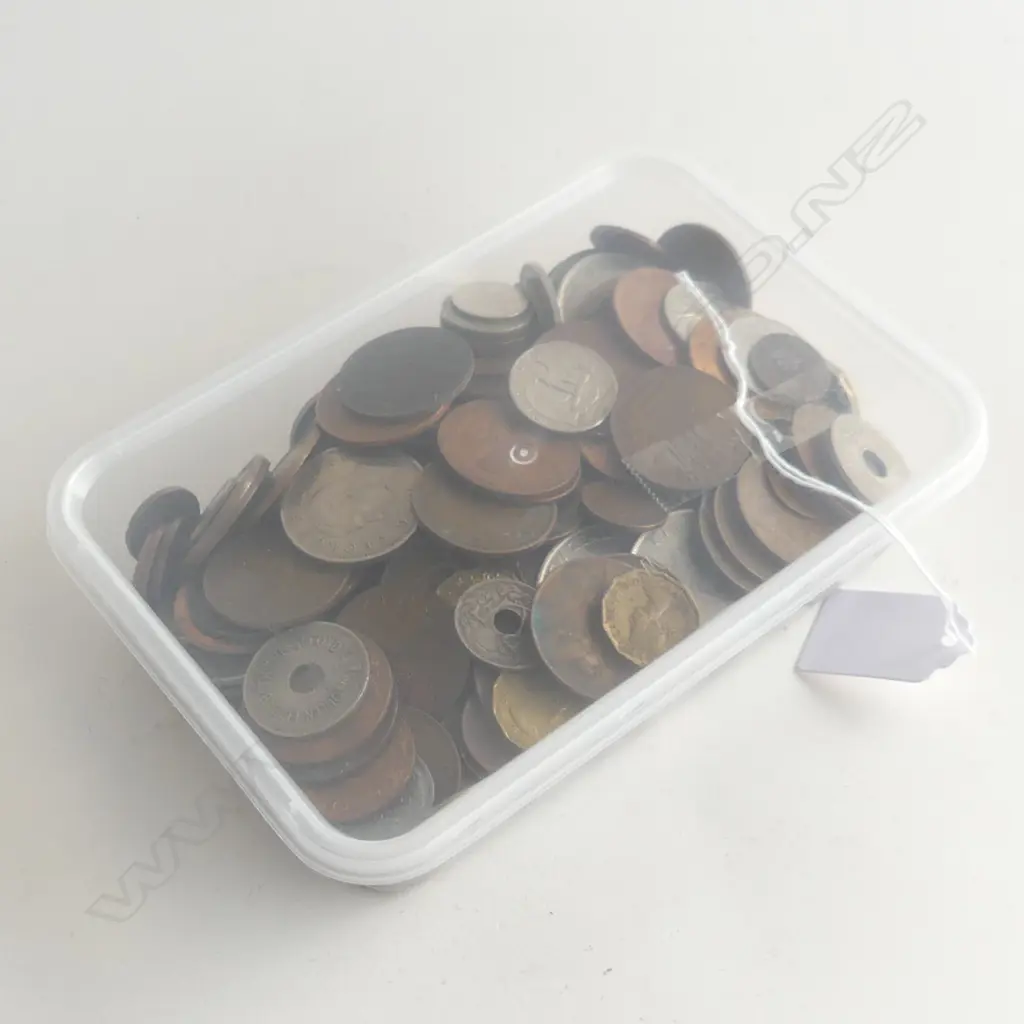 1.8 KG ASST. WORLD COINS Image 1++