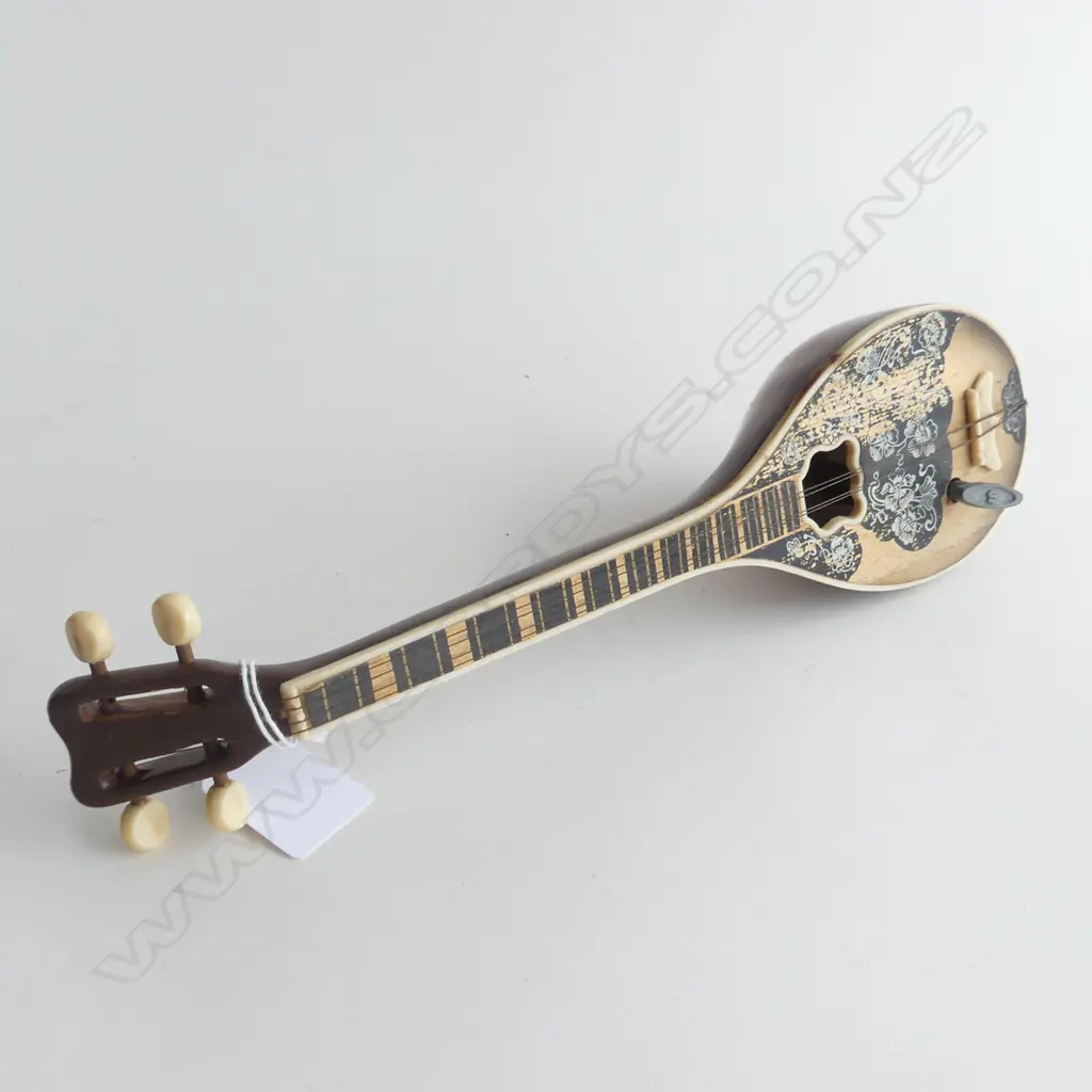 VINTAGE SWISS WIND UP MUSICAL MANDOLIN L.260MM (WORKING)  Image 1++