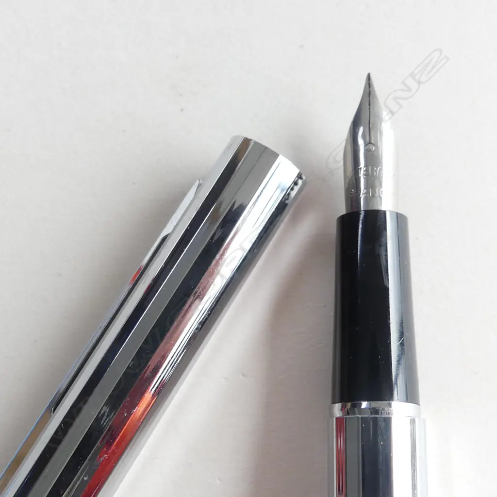 VINTAGE WATERMAN FOUNTAIN PEN, IN CASE, UNUSED Image 1++